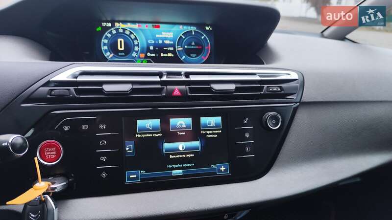 Минивэн Citroen Grand C4 Picasso 2016 в Новоархангельске