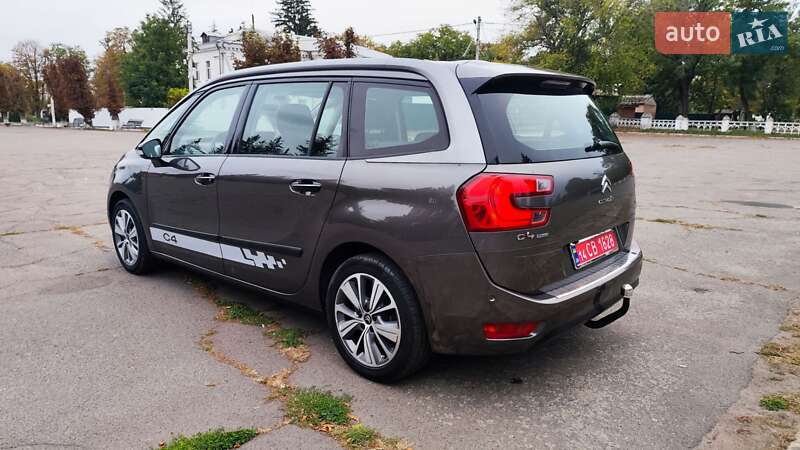 Минивэн Citroen Grand C4 Picasso 2016 в Новоархангельске
