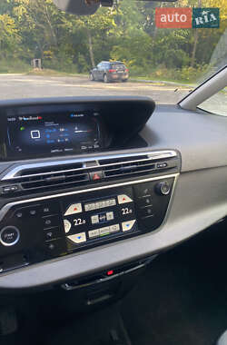 Мінівен Citroen Grand C4 Picasso 2015 в  фото 12 Мінівен Citroen Grand C4 Picasso 2015 в