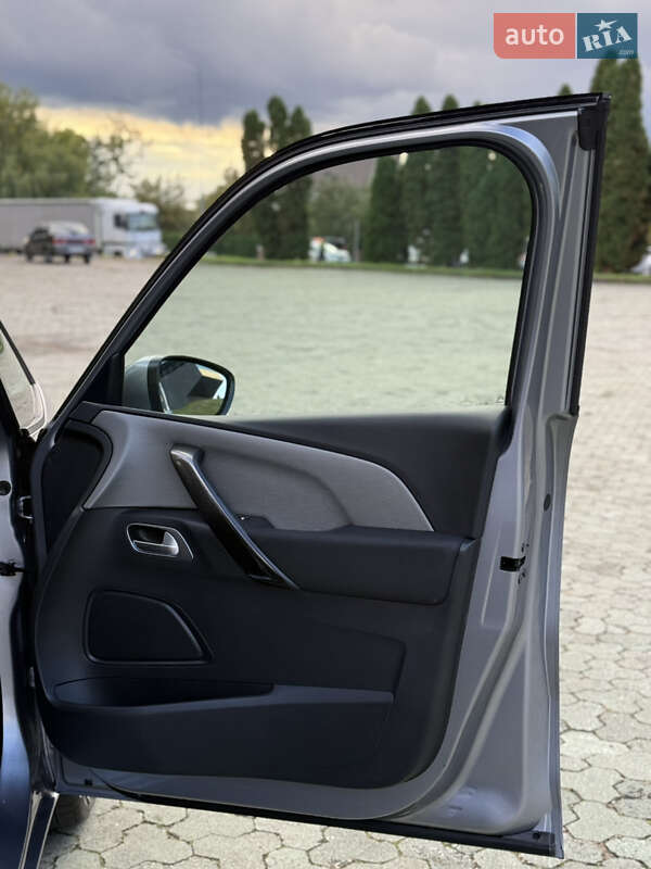 Минивэн Citroen Grand C4 Picasso 2017 в Дубно фото 39 Минивэн Citroen Grand C4 Picasso 2017 в Дубно
