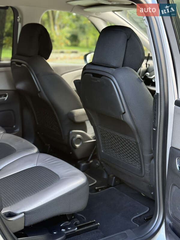 Минивэн Citroen Grand C4 Picasso 2017 в Дубно фото 47 Минивэн Citroen Grand C4 Picasso 2017 в Дубно