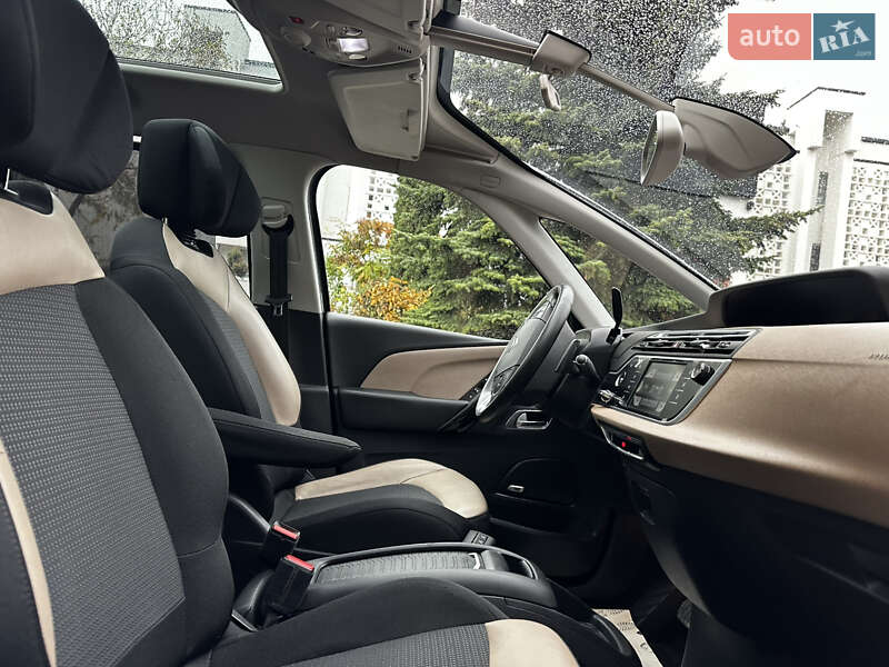 Минивэн Citroen Grand C4 Picasso 2015 в Тернополе