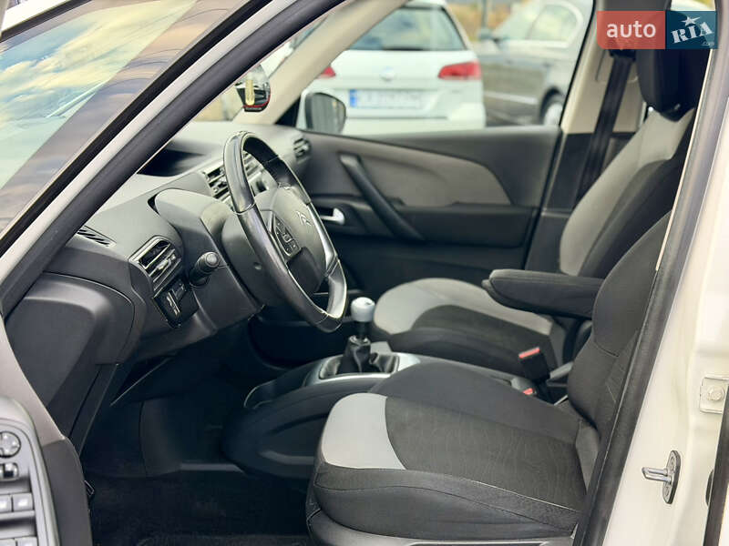 Минивэн Citroen Grand C4 Picasso 2015 в Ровно фото 20 Минивэн Citroen Grand C4 Picasso 2015 в Ровно