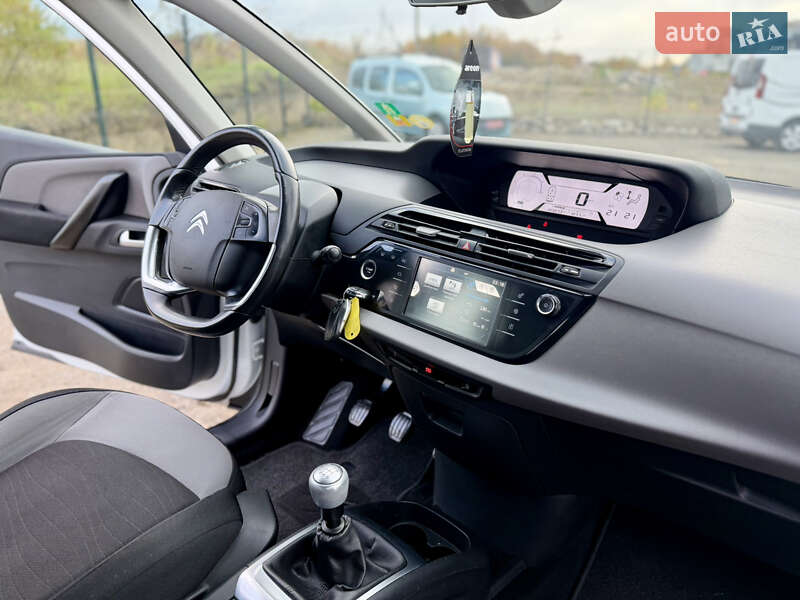Минивэн Citroen Grand C4 Picasso 2015 в Ровно фото 26 Минивэн Citroen Grand C4 Picasso 2015 в Ровно