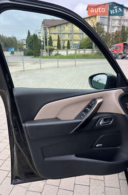 Минивэн Citroen Grand C4 Picasso 2014 в 