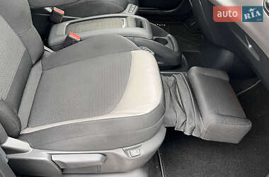 Мінівен Citroen Grand C4 Picasso 2015 в 