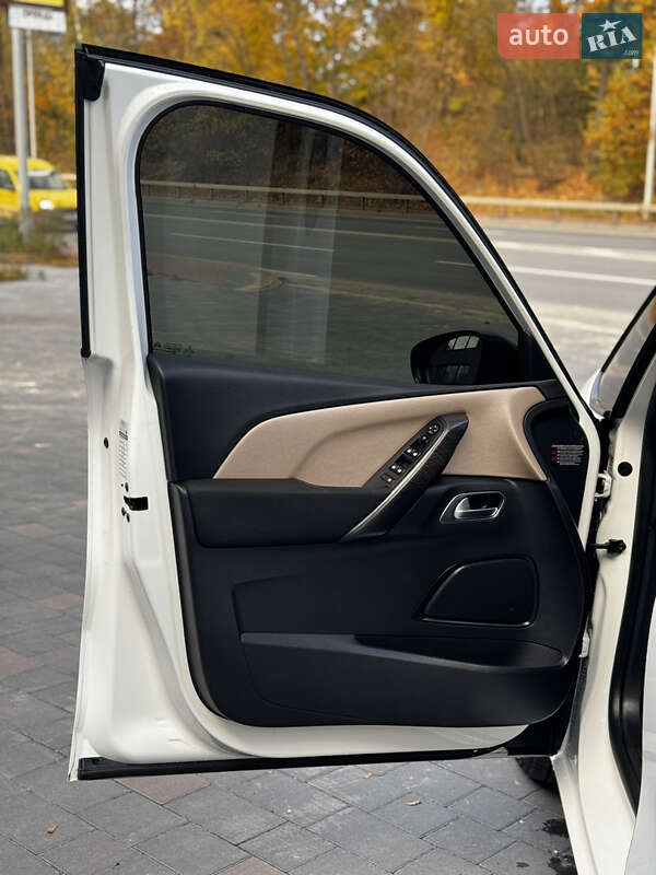 Минивэн Citroen Grand C4 Picasso 2014 в Тернополе фото 33 Минивэн Citroen Grand C4 Picasso 2014 в Тернополе