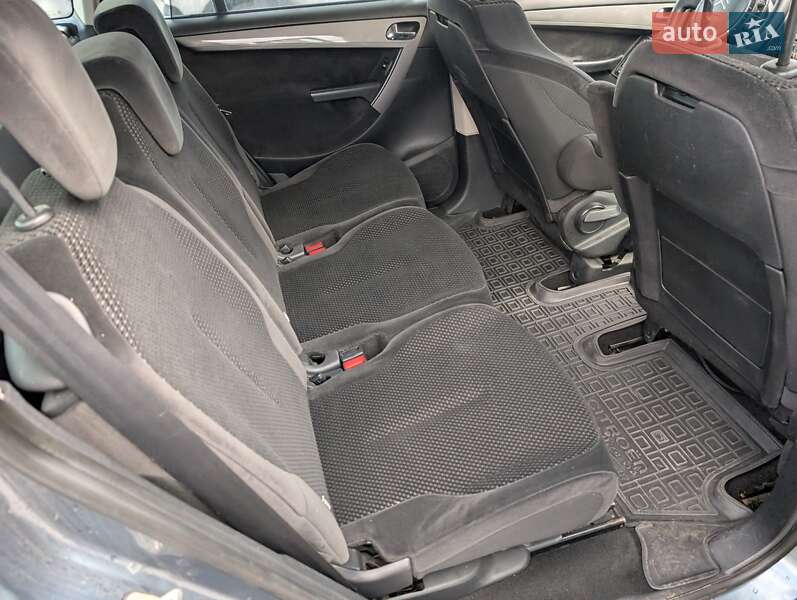 Минивэн Citroen Grand C4 Picasso 2008 в Ровно фото 30 Минивэн Citroen Grand C4 Picasso 2008 в Ровно