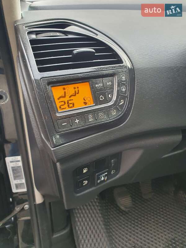 Минивэн Citroen Grand C4 Picasso 2008 в Стрые фото 28 Минивэн Citroen Grand C4 Picasso 2008 в Стрые