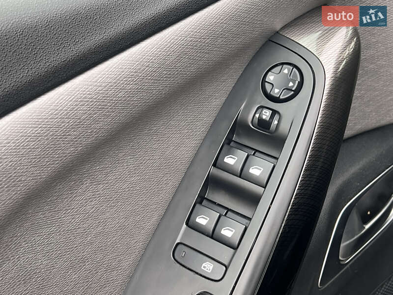 Мінівен Citroen Grand C4 Picasso 2015 в Львові