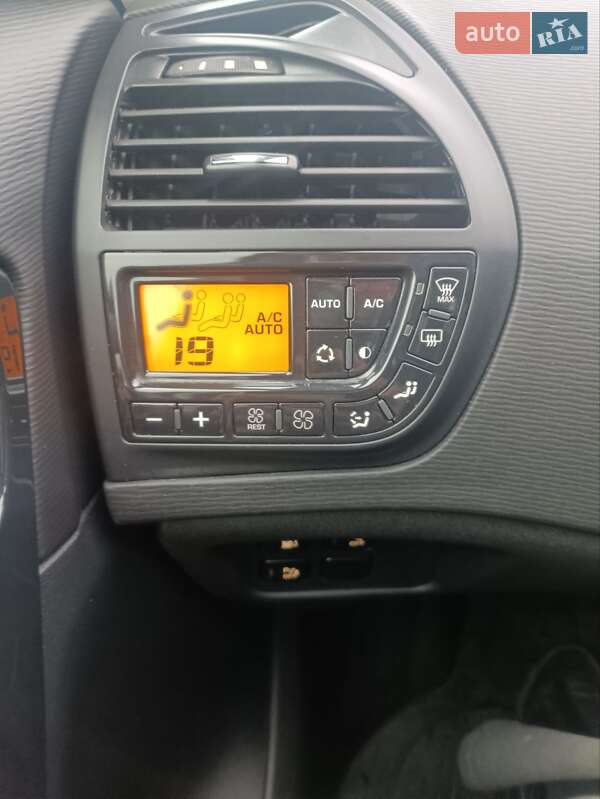 Мінівен Citroen Grand C4 Picasso 2011 в Києві