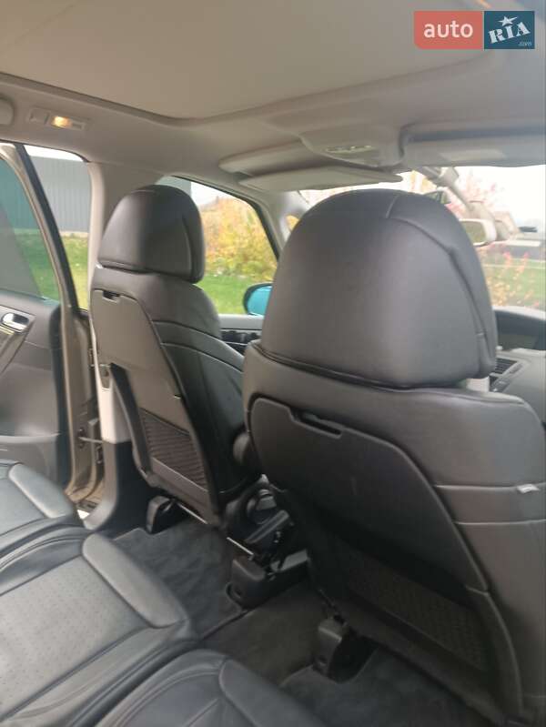 Мінівен Citroen Grand C4 Picasso 2011 в Києві