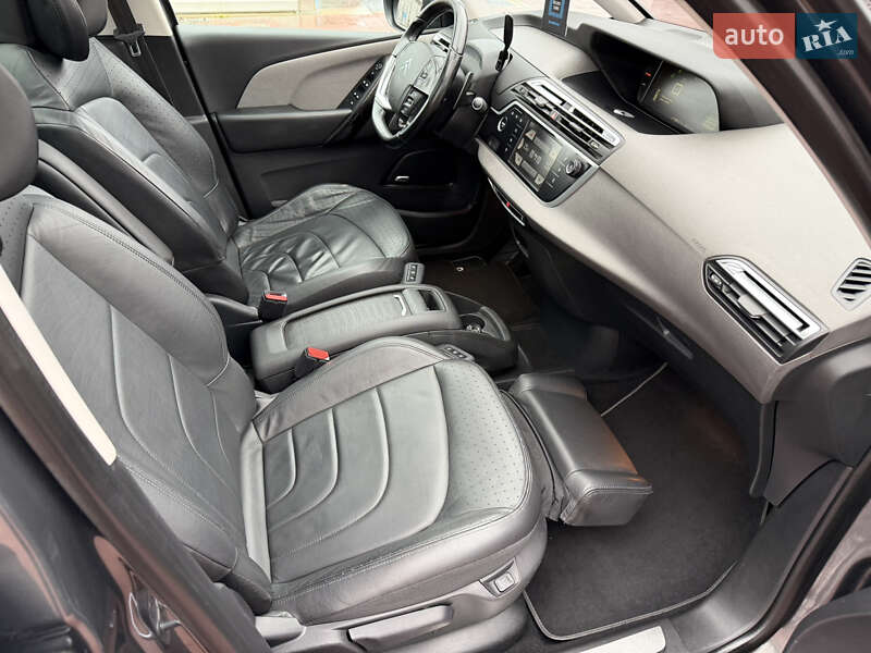Минивэн Citroen Grand C4 Picasso 2016 в Ровно фото 75 Минивэн Citroen Grand C4 Picasso 2016 в Ровно
