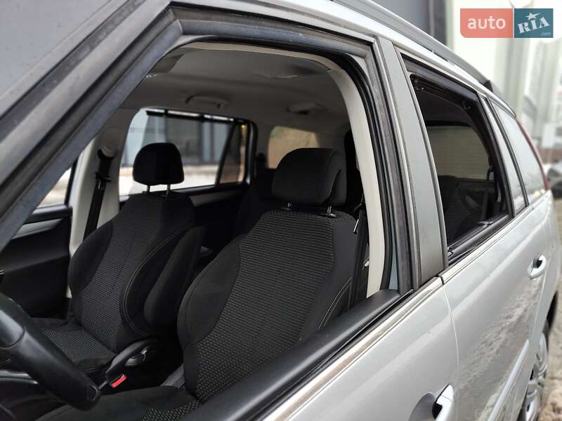 Минивэн Citroen Grand C4 Picasso 2009 в Киеве
