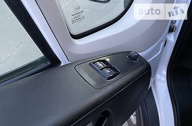 Вантажопасажирський фургон Citroen Jumper 2015 в 