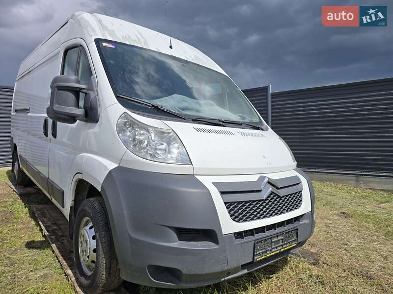 Грузопассажирский фургон Citroen Jumper 2013 в 