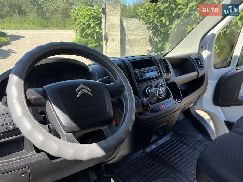 Вантажний фургон Citroen Jumper 2015 в Стрию