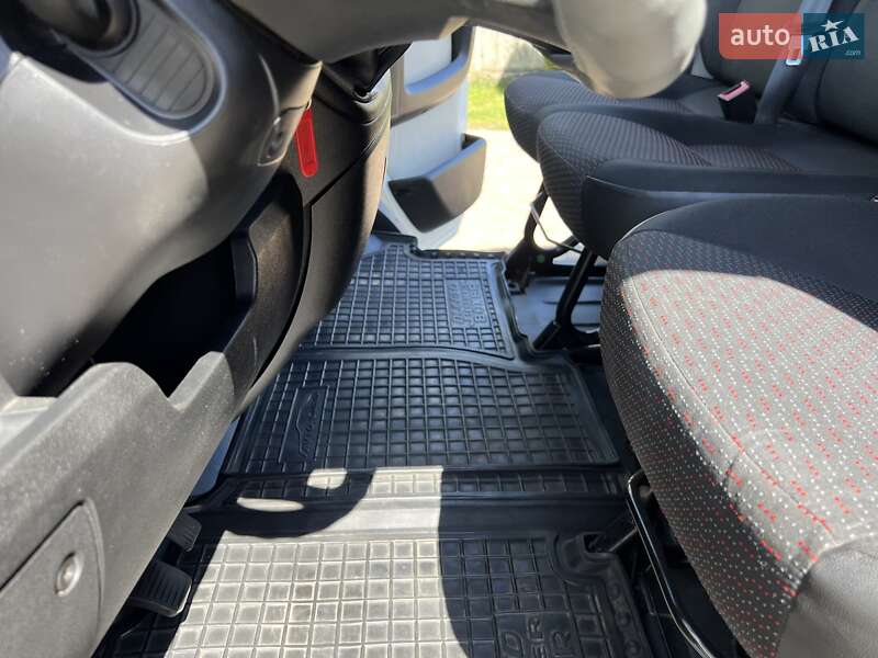 Вантажний фургон Citroen Jumper 2015 в Стрию