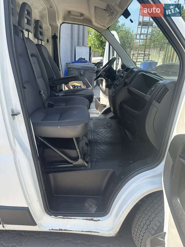 Вантажний фургон Citroen Jumper 2012 в Львові