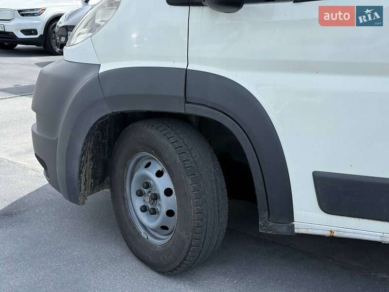 Автовоз Citroen Jumper 2014 в Рівному