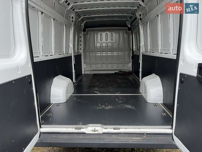 Грузовой фургон Citroen Jumper 2014 в Луцке