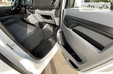 Вантажопасажирський фургон Citroen Jumpy 2017 в 