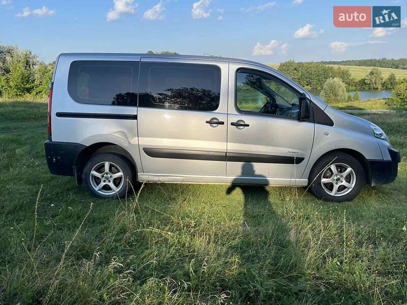 Мінівен Citroen Jumpy 2009 в Ромнах
