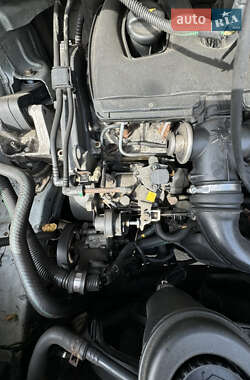 Грузопассажирский фургон Citroen Jumpy 2003 в 