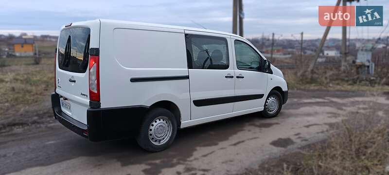 Вантажопасажирський фургон Citroen Jumpy 2012 в Вінниці