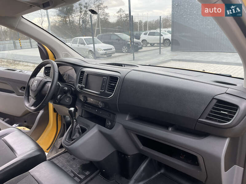 Вантажний фургон Citroen Jumpy 2017 в Львові