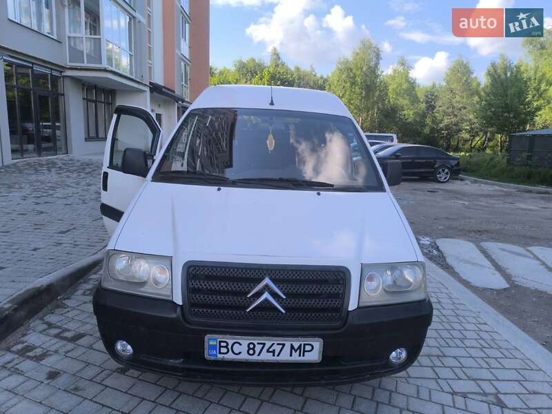 Минивэн Citroen Jumpy 2004 в Старом Самборе