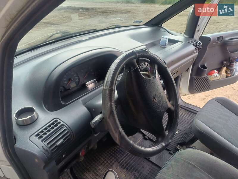 Минивэн Citroen Jumpy 2000 в Кицмани