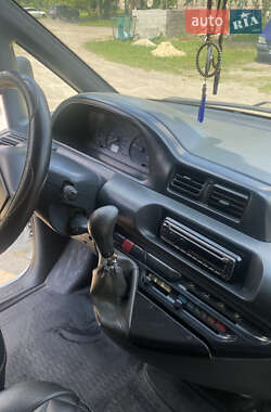 Грузовой фургон Citroen Jumpy 2000 в 