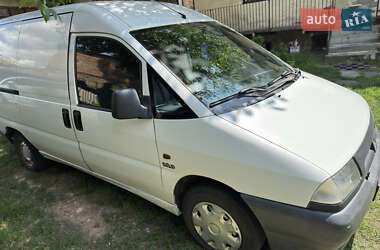 Грузовой фургон Citroen Jumpy 2000 в 