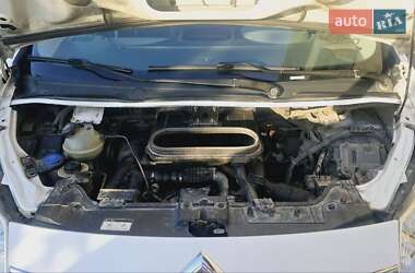 Грузовой фургон Citroen Jumpy 2011 в 