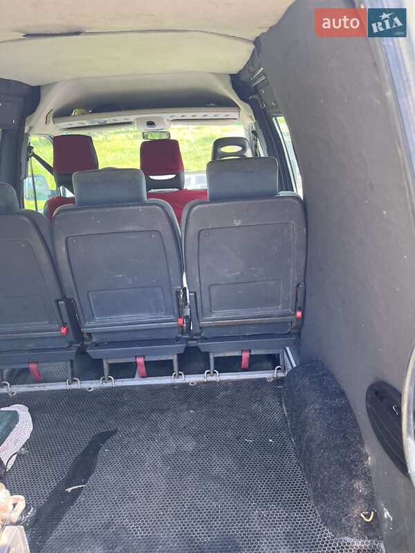 Минивэн Citroen Jumpy 2002 в Нововолынске