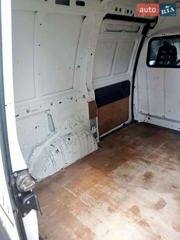 Вантажний фургон Citroen Jumpy 2005 в Рівному
