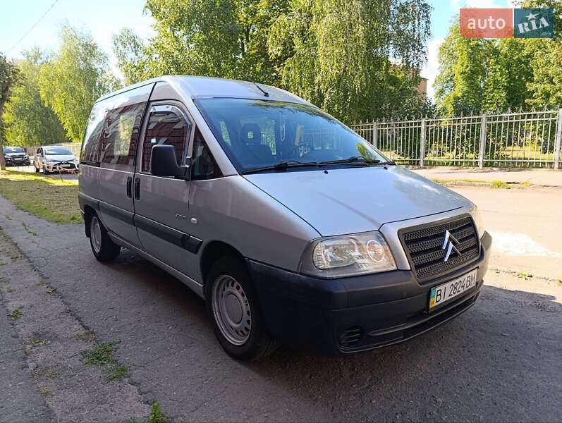 Минивэн Citroen Jumpy 2006 в 