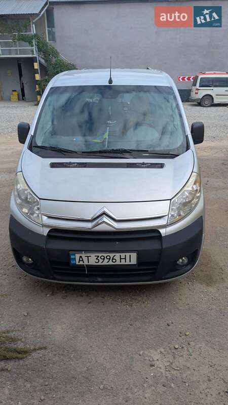 Минивэн Citroen Jumpy 2011 в 