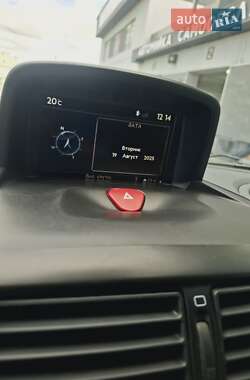 Грузовой фургон Citroen Jumpy 2013 в 