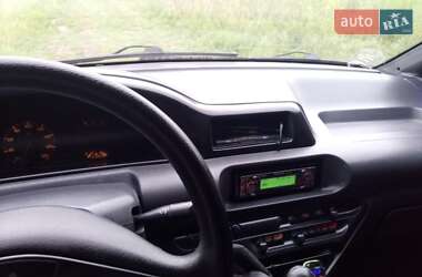 Грузопассажирский фургон Citroen Jumpy 2000 в 