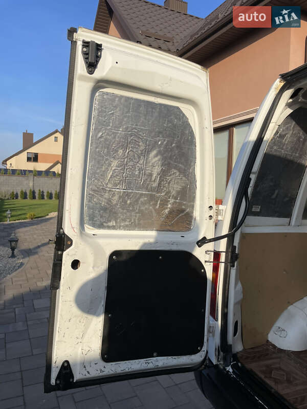 Вантажний фургон Citroen Jumpy 2001 в Рівному