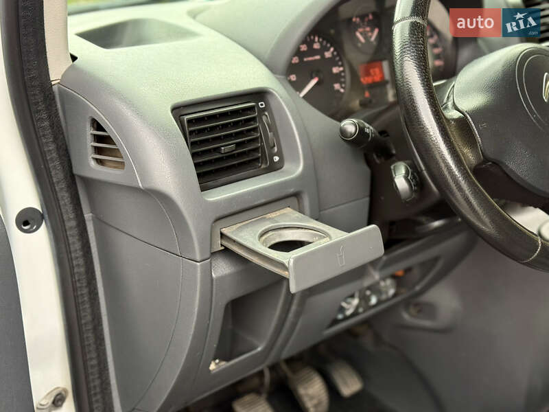 Вантажний фургон Citroen Jumpy 2014 в Міжгір'ї