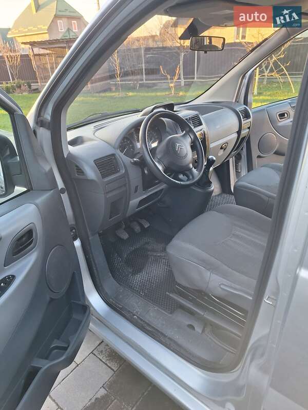 Минивэн Citroen Jumpy 2009 в Костополе