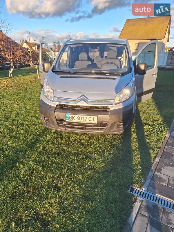 Минивэн Citroen Jumpy 2009 в Костополе