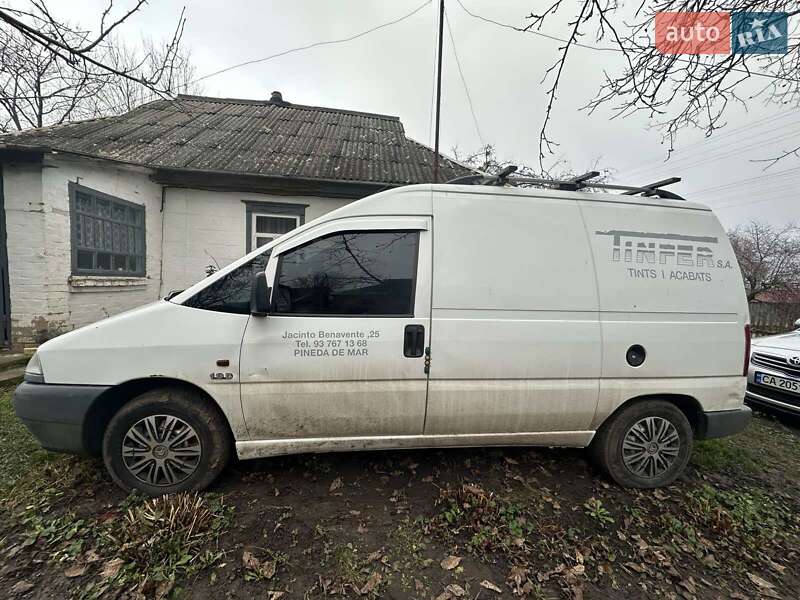 Вантажний фургон Citroen Jumpy 2000 в Катеринопілі