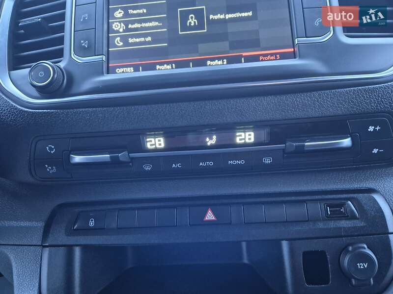 Мінівен Citroen Jumpy 2017 в Стрию