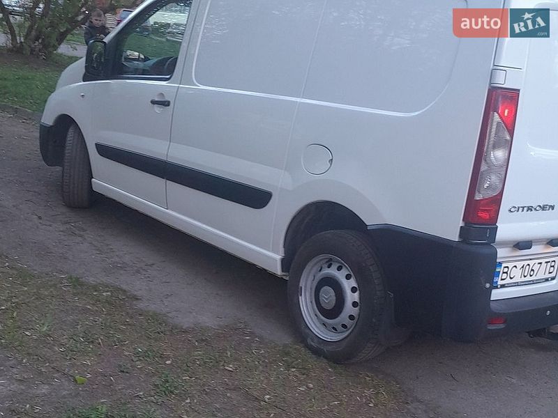Грузовой фургон Citroen Jumpy 2011 в Львове