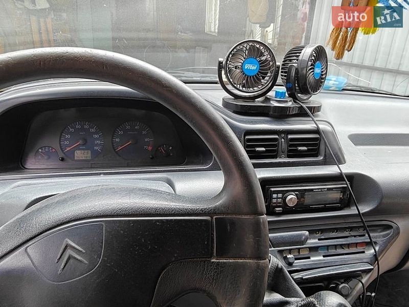 Минивэн Citroen Jumpy 2001 в Заставной фото 5 Минивэн Citroen Jumpy 2001 в Заставной