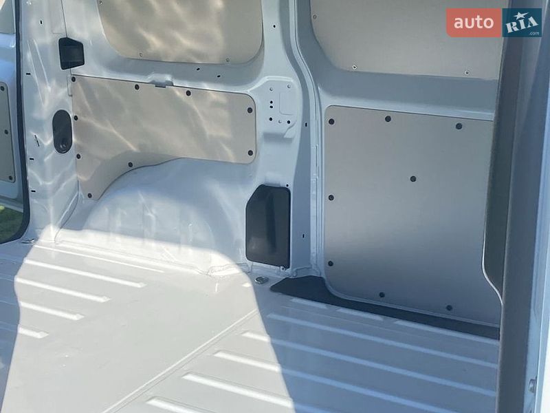 Грузовой фургон Citroen Jumpy 2025 в Хусте
